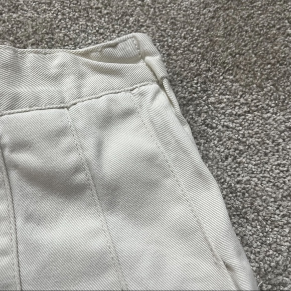 pleated j.galt brandy melville skirt - Picture 3 of 4